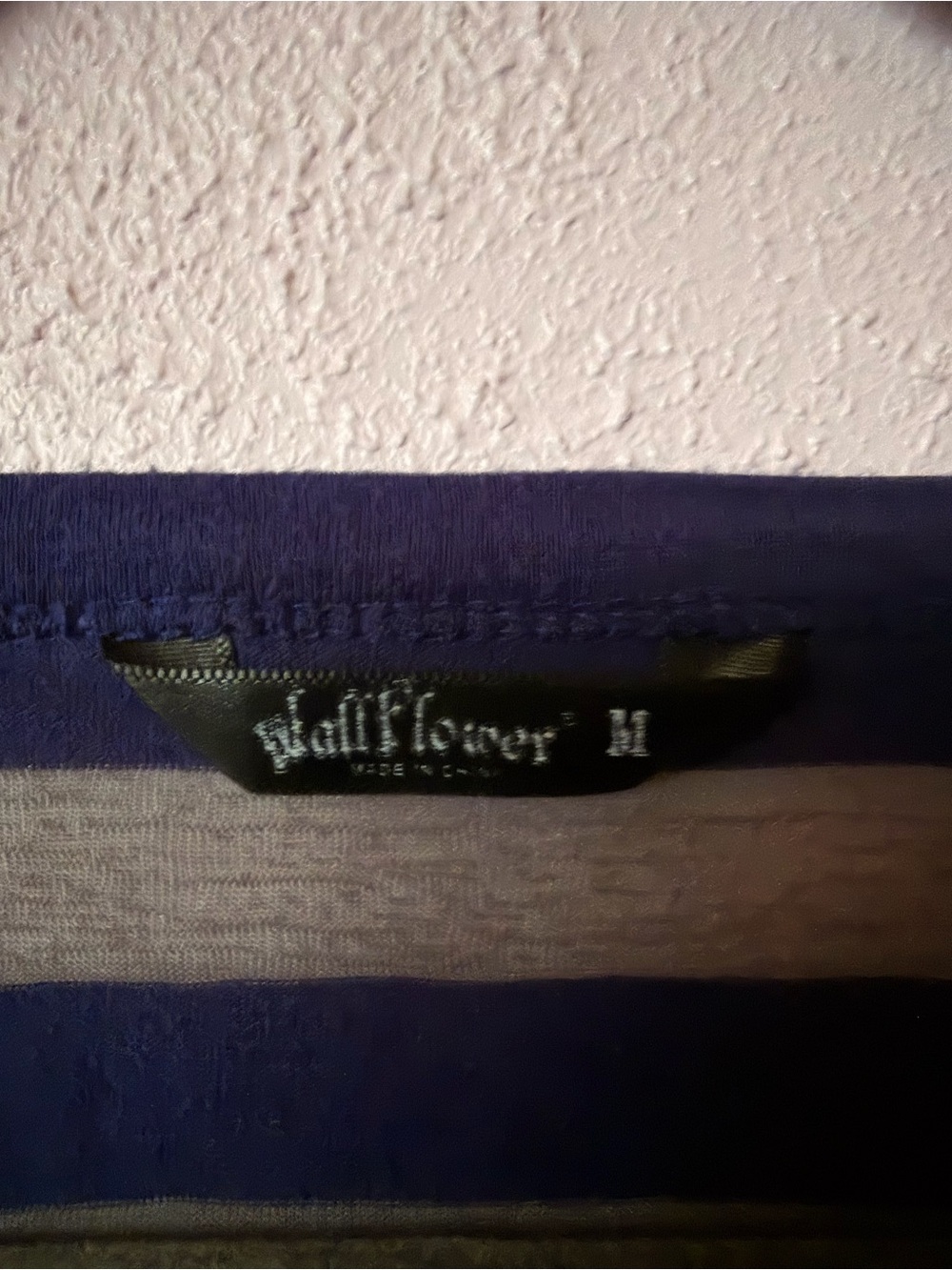 Wallflower Navy & Olive Striped V-Neck 3/4 Sleeve Top - Picture 2 of 3